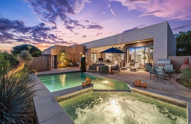 New! Stunning Modern Desert Retreat