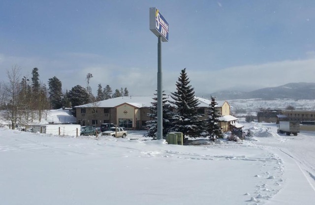 New Summit Inn