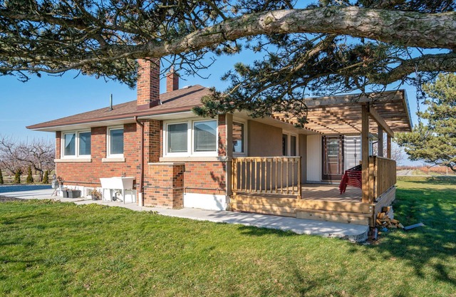New to VRBO Niagara Orchard Home for up to 6 ppl - Close to Wineries and Falls