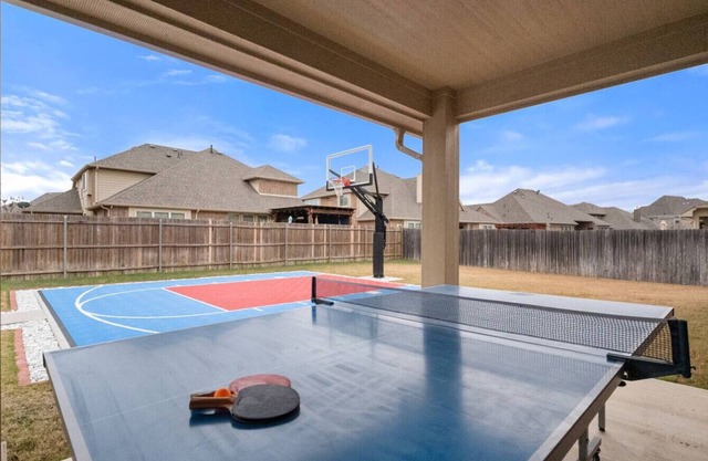 New to Vrbo - Family Escape w/Basketball,Ping-Pong,MediaRm+More!