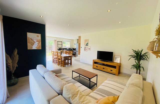 New villa in the Vaunage with garden 6/8 persons