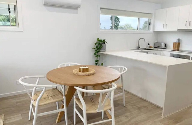 Newly built 2 story-dwelling *7 min from the beach!*