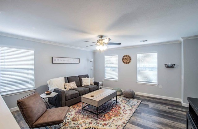 Newly Minted Bungalow, near Austin