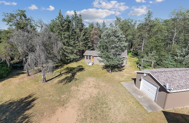 NEWLY REMODELED 2 BED CABIN ON ATV/SNOWMOBILE TRAIL