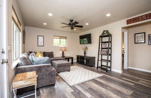 Newly Remodeled 2BD 1BA Home in Kalispell! Close to Glacier, Whitefish and more.