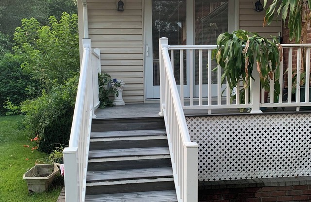 Newly Renovated 1 Bedroom First Floor Apartment in Westbury with Private Deck n