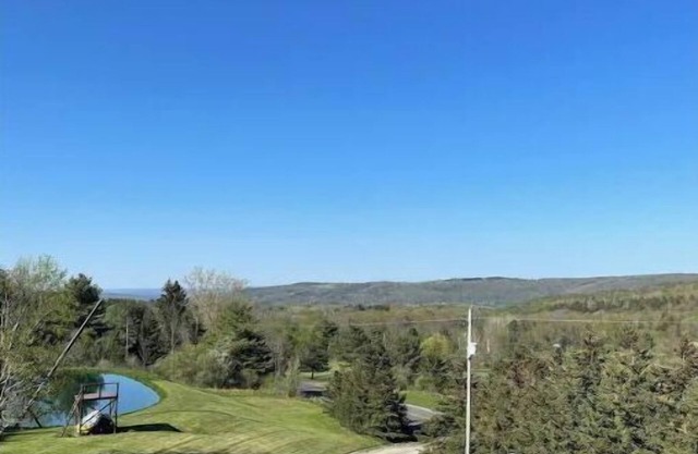 *Newly renovated* guesthouse with beautiful views