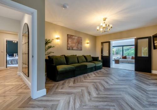 Newly Renovated luxury seaside property with hot tub - near to Cromer & Sheringham