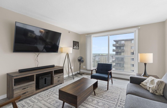 Newly Renovated Modern Downtown Condo