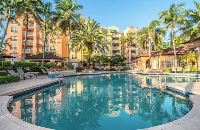 newly renovated the yacht club at aventura free parking