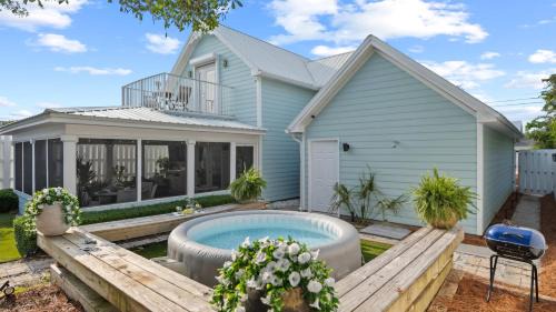 Newly Renovated 2-min Walk to the Beach The Coastal Cottage by AvantStay