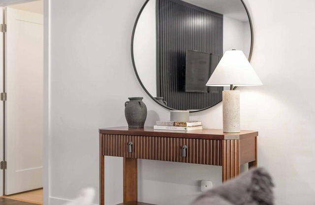 Newly Renovated West-Side 1BR/1BA!