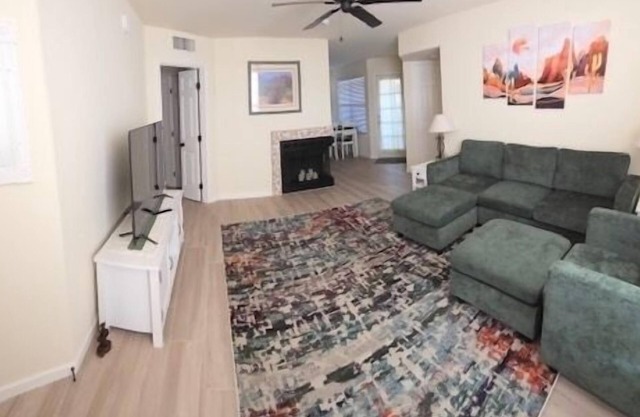 Newly updated comfort in the desert foothills. Perfect hiking area.