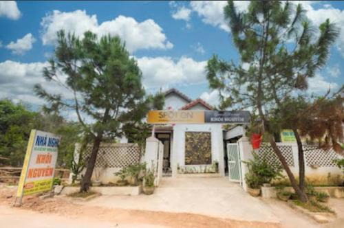 Nhà Nghỉ Khôi Nguyên