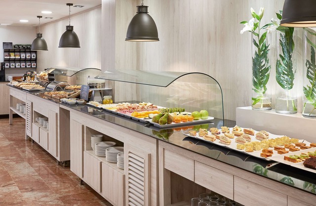 NH Córdoba Califa Hotel