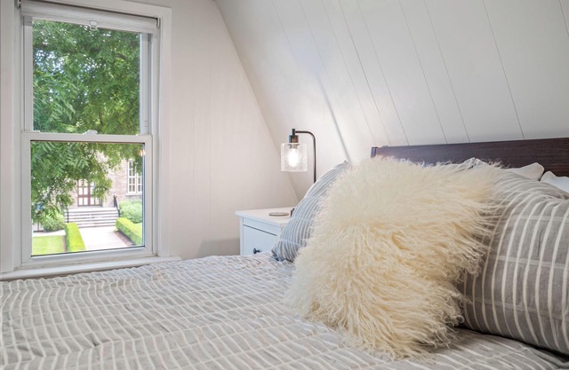 Niagara Wine Country Cottage
