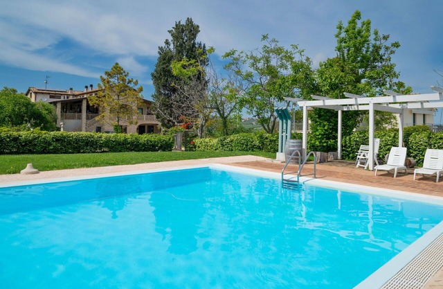 Nice apartment for 4 guests with pool, WIFI, A/C, TV, patio and pets allowed