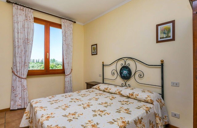 Nice apartment for 2 people with WIFI, A/C, pool, TV and pets allowed
