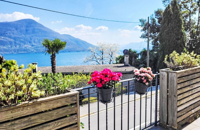 Nice apartment for 3 people with WIFI, TV, terrace, panoramic view and parking