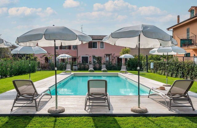Nice apartment for 4 people with WIFI, pool, A/C, TV and terrace