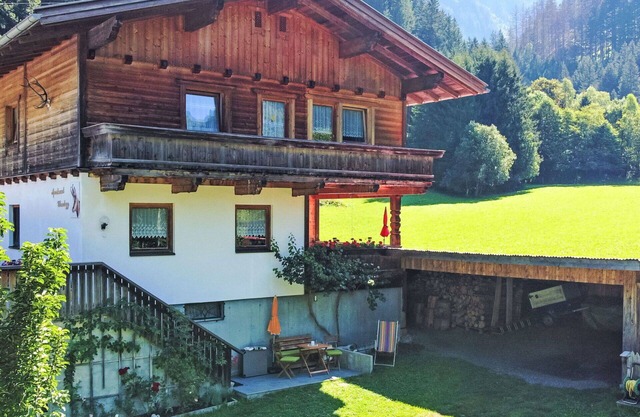 Nice apartment for 5 people with balcony and pets allowed