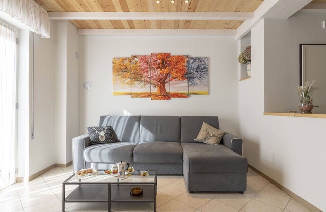 Nice apartment for 6 guests with WIFI, TV, terrace and pets allowed