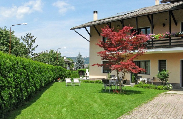 Nice apartment for 4 people with WIFI, TV, patio, pets allowed and parking