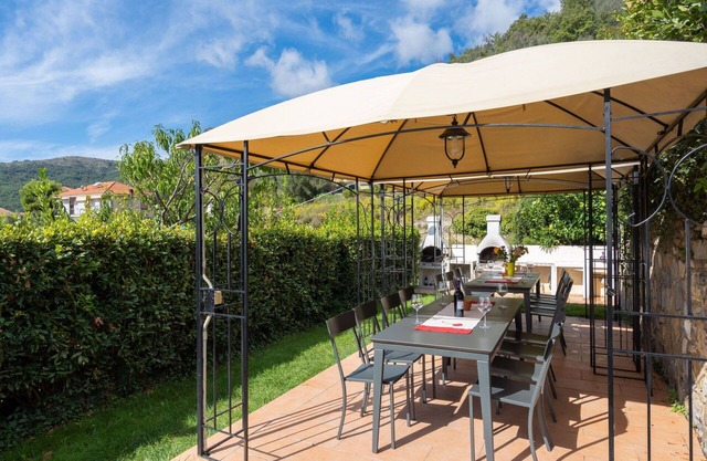 Nice apartment for 6 people with pool, WIFI, TV, patio and panoramic view