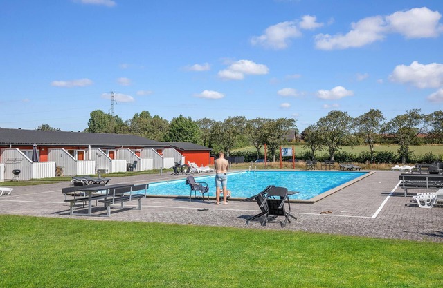 Nice apartment in Aakirkeby