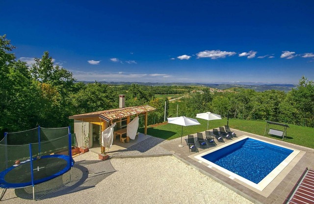 Nice apartment in Vizinada