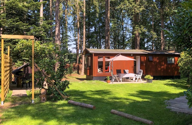 Nice chalet in Gelderland with large garden in the woods