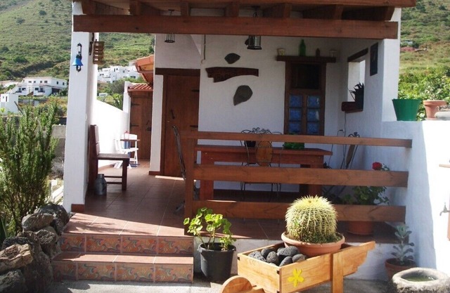 Nice country house with terrace, sea and mountains views