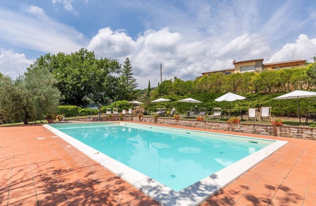 Nice home in Monte S.Maria Tiberina