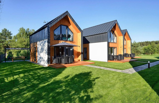 Nice home in Bialogora with WiFi