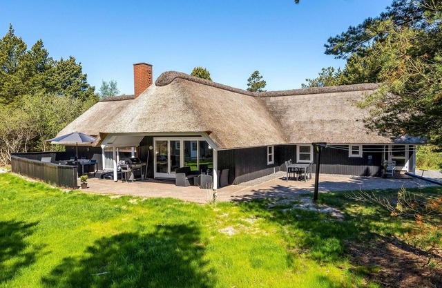 Nice home in Blåvand with sauna