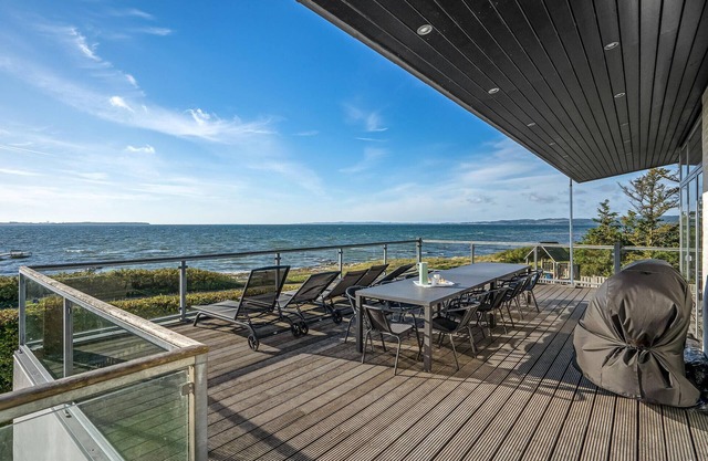 Nice home in Ebeltoft with sauna