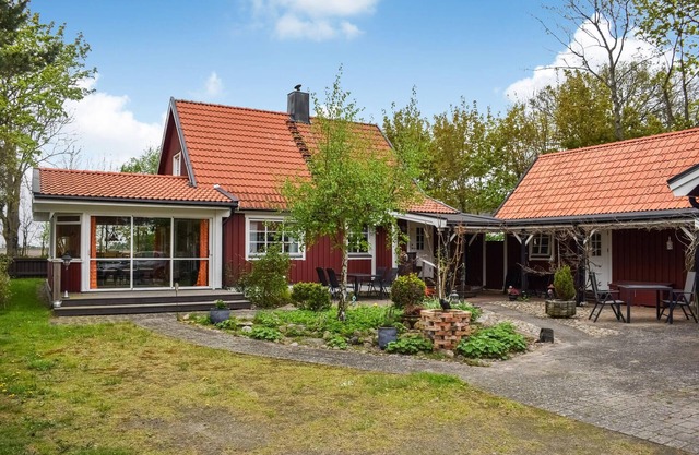 Nice home in Fjälkinge with kitchen