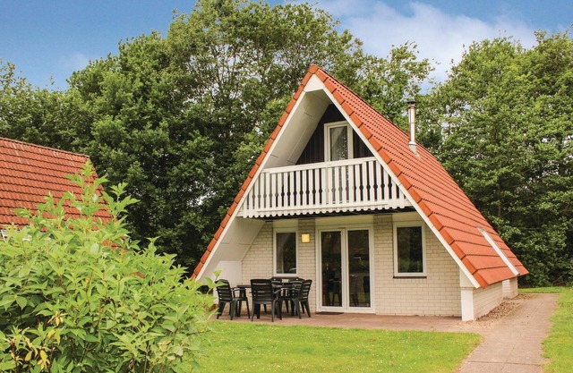 Nice home in Gramsbergen with WiFi