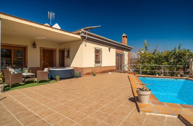 Nice home in Jun with WiFi