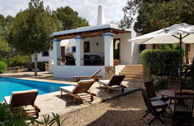 Nice house in Ibiza in natural surroundings, WIFI, bbc, pool, eco-friendly