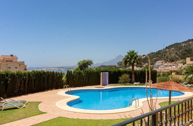 Nice Mediterranean furnished apartment in Altea