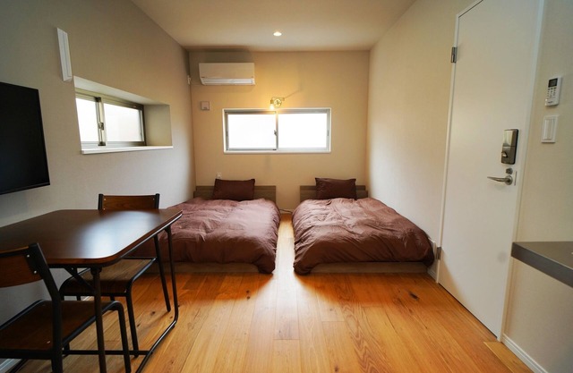 Niijima Guesthouse Etcetra can accommodate up to/Niijimamura Tokyo