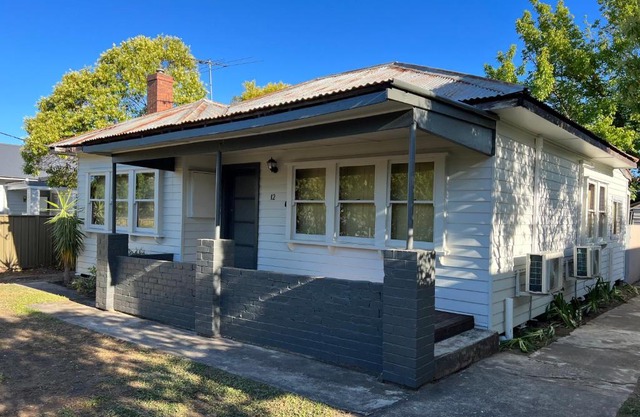 Nilmar Ave - Central Cozy 1950s Wodonga 3br Cottage