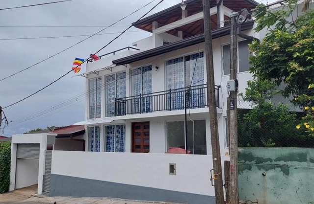 Nira Villa