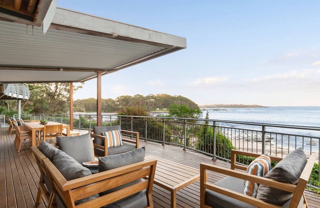 Nirvana - Beach front house in Mollymook