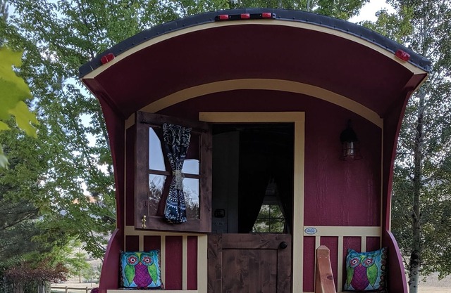 No Fees! Riverfront Red Gypsy Wagon on Mini Donkey Ranch!