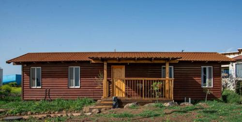 Noa's wooden cabin