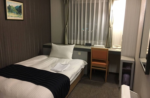 Nonsmoking Main building single without meal/Tottori Tottori