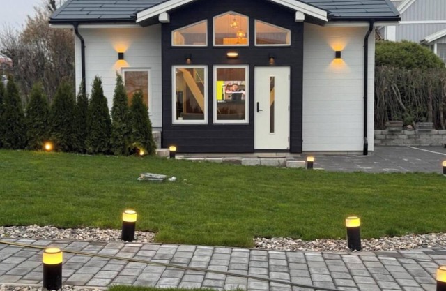 Nordic Loft Retract- Deluxe mini villa with 2 sleeping lofts