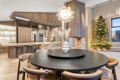 Nordic Retreat by the Water Hot Tubs Northern Lights